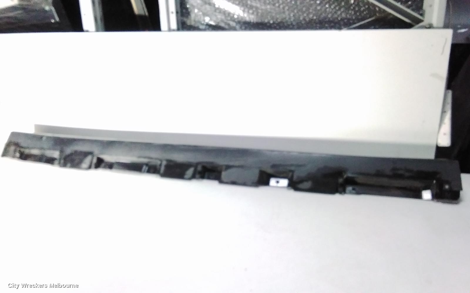 TOYOTA AURION SIDE STEP/SKIRT, GSV40R, RH SIDE, 10/2006 - 03/2012