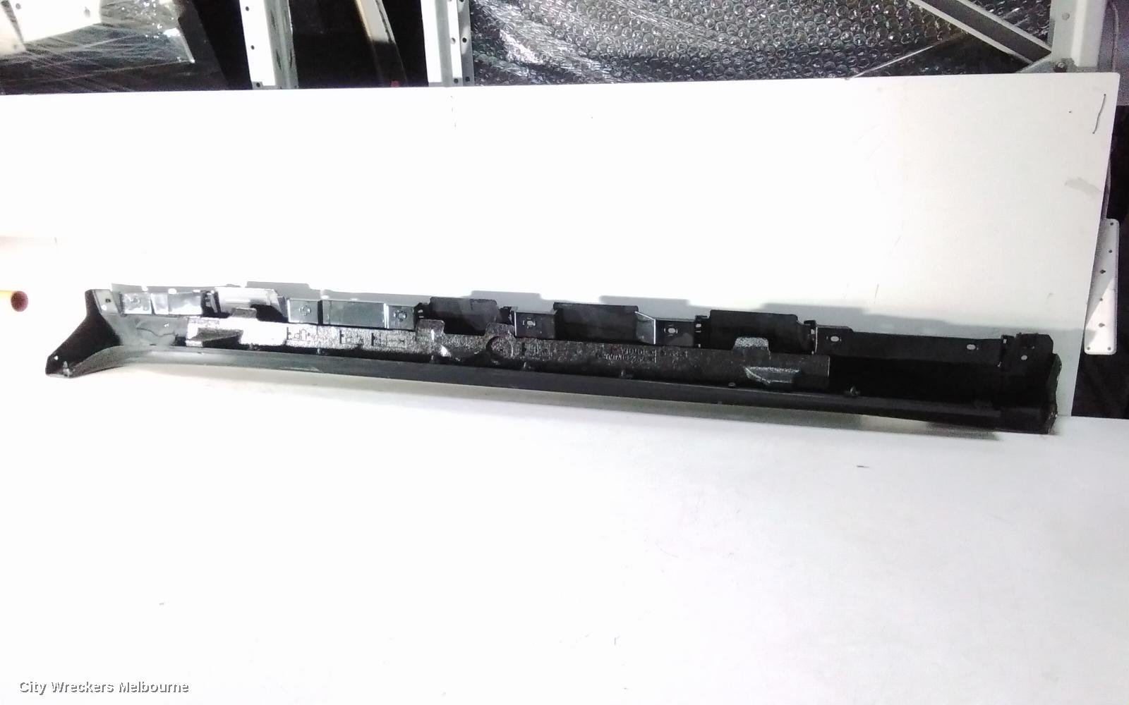 TOYOTA AURION SIDE STEP/SKIRT, GSV40R, RH SIDE, 10/2006 - 03/2012