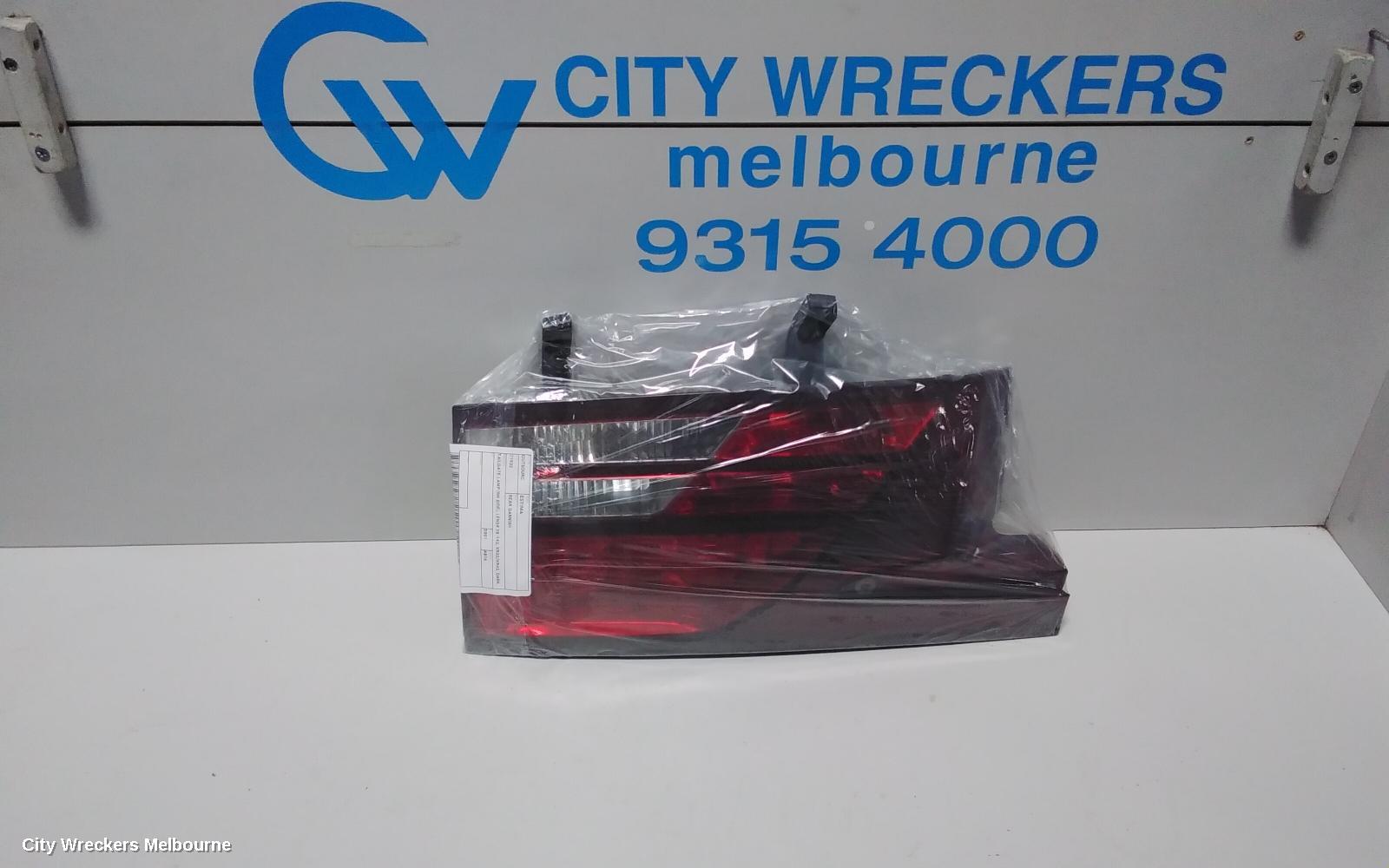 TOYOTA ESTIMA REAR GARNISH, TAILGATE LAMP (RH SIDE), LENS# 28-143, XR30/XR40, DARK RED TYPE, 00-03 (IMPORT)