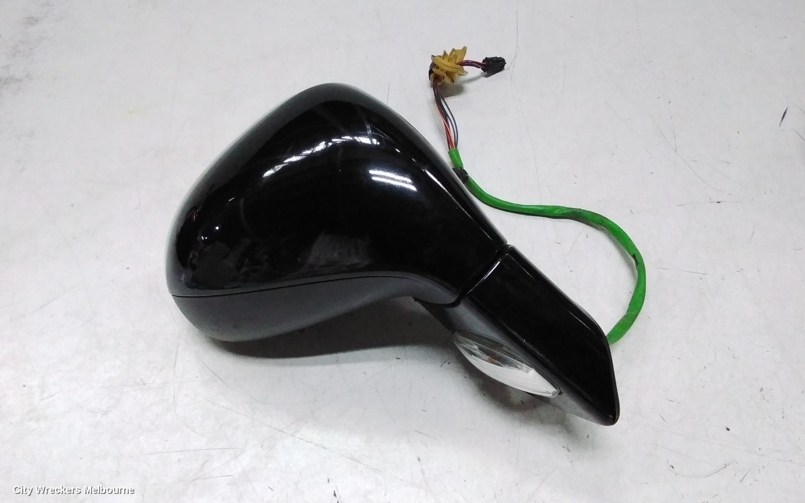 PEUGEOT 308 RIGHT DOOR MIRROR, T7, HATCH/WAGON, MANUAL FOLDING, 2 PLUG TYPE, 09/2007 - 12/2013
