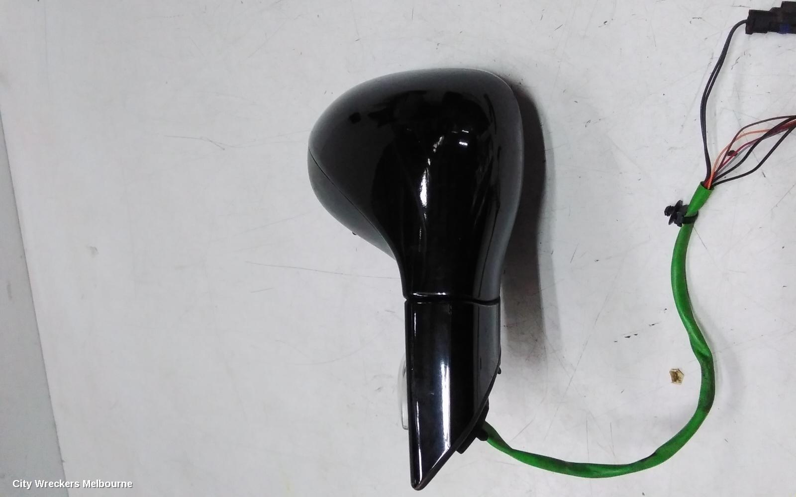 PEUGEOT 308 RIGHT DOOR MIRROR, T7, HATCH/WAGON, MANUAL FOLDING, 2 PLUG TYPE, 09/2007 - 12/2013