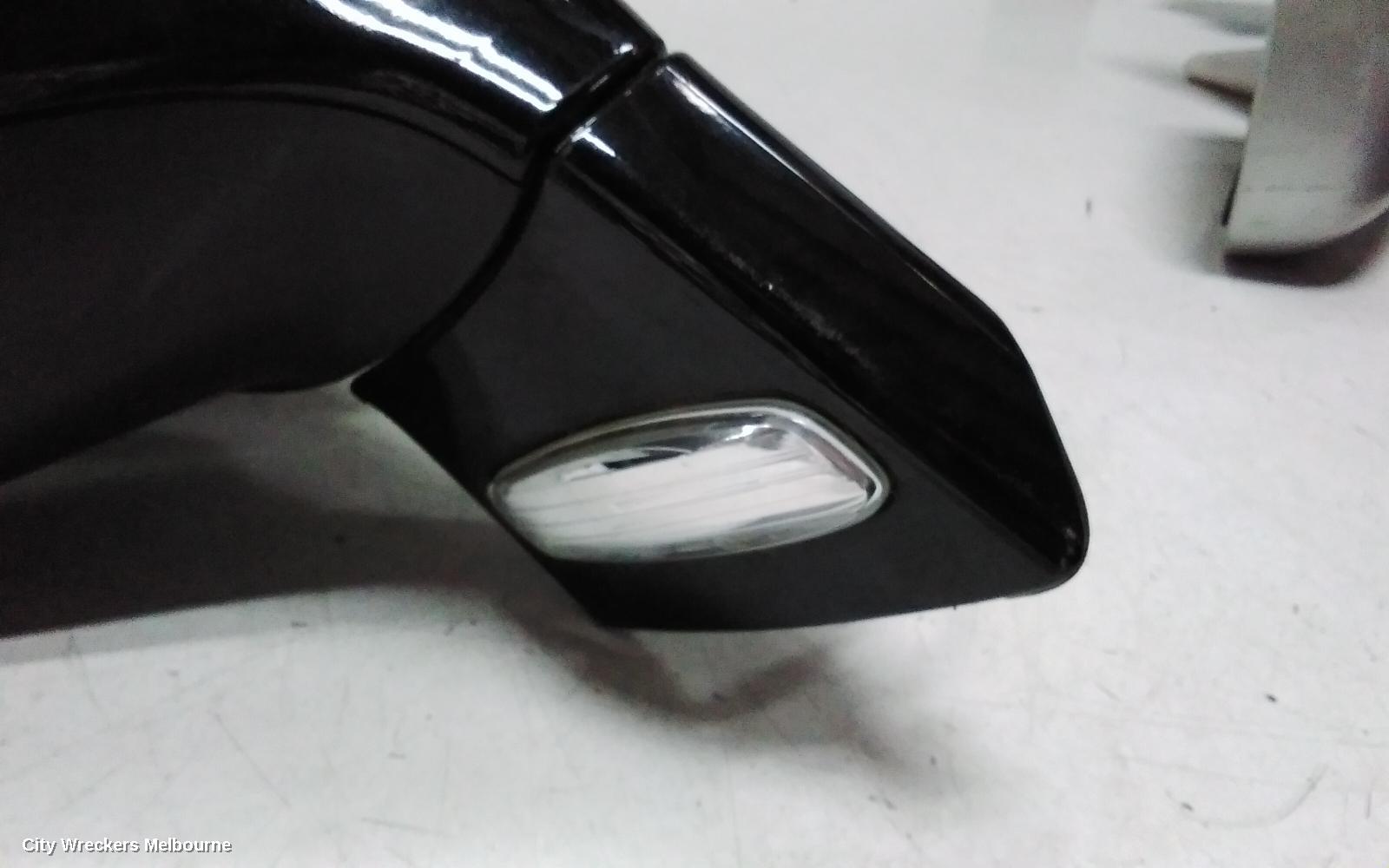 PEUGEOT 308 RIGHT DOOR MIRROR, T7, HATCH/WAGON, MANUAL FOLDING, 2 PLUG TYPE, 09/2007 - 12/2013
