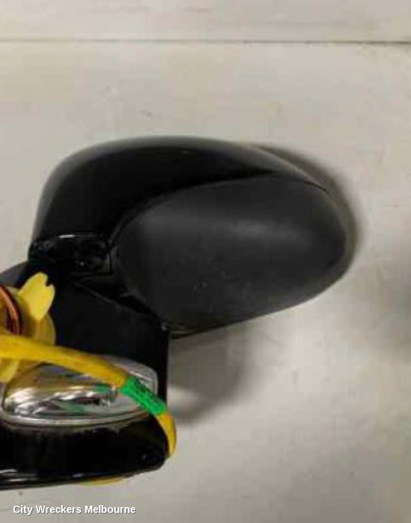 PEUGEOT 308 LEFT DOOR MIRROR, T7, HATCH/WAGON, MANUAL FOLDING, 1 PLUG TYPE, 09/2007 - 12/2013
