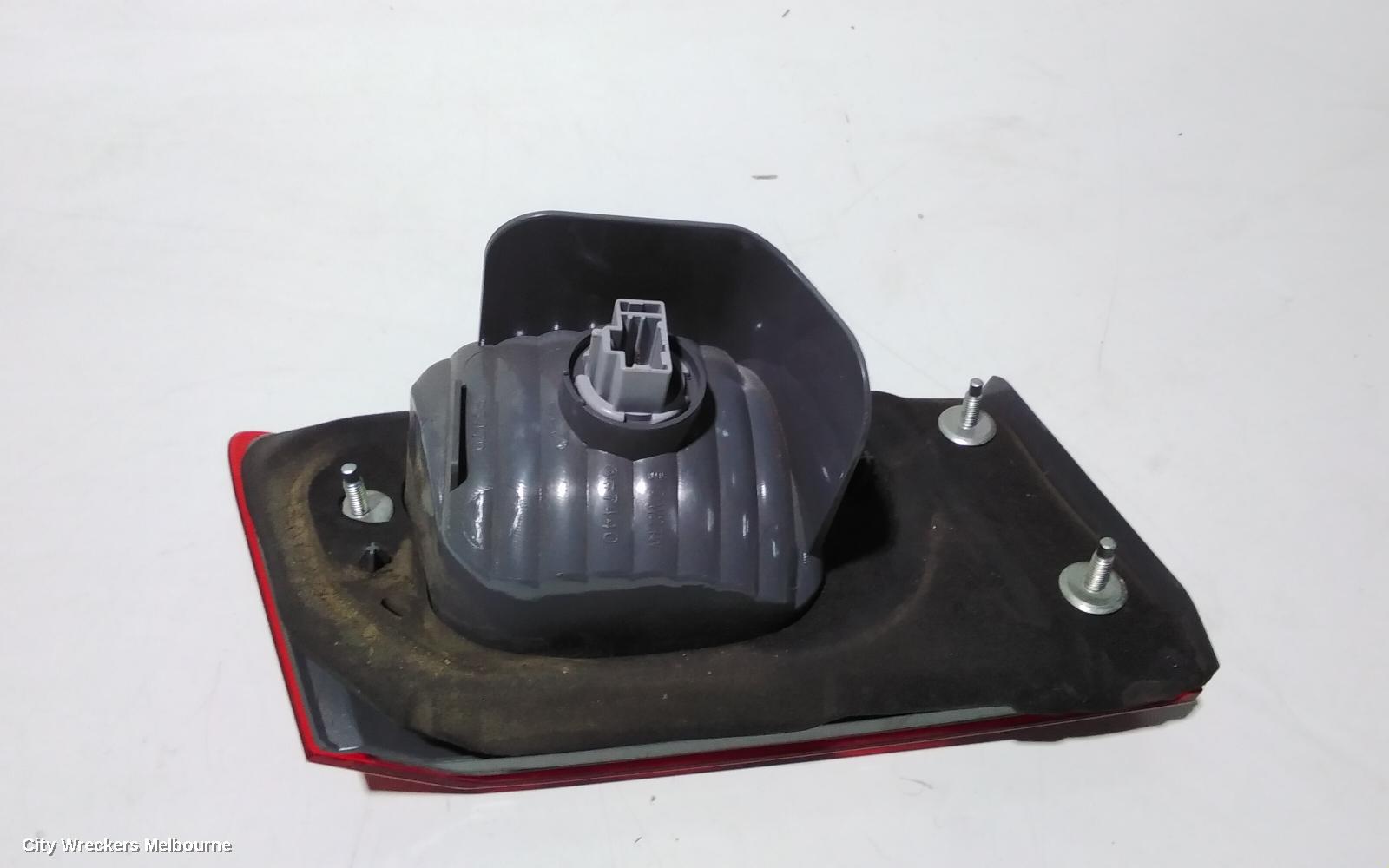 TOYOTA CAMRY REAR GARNISH, BOOTLID LAMP (RH SIDE), STANDARD, LED TYPE, ACV40/SPORTIVO, 07/2009 - 11/2011