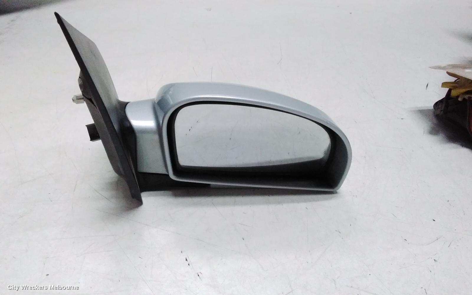 HYUNDAI GETZ RIGHT DOOR MIRROR, TB, 3DR/5DR HATCH, POWER, COLOUR CODED, 09/2002 - 09/2011