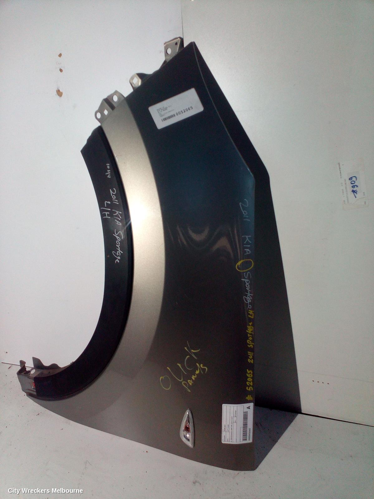 KIA SPORTAGE LEFT GUARD, SL, W/ REPEATER LAMP, 06/2013 - 10/2015 (AUS ONLY)