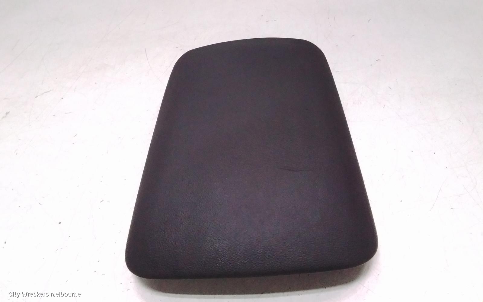 HOLDEN COMMODORE CONSOLE, VF, 05/2013 - 12/2017