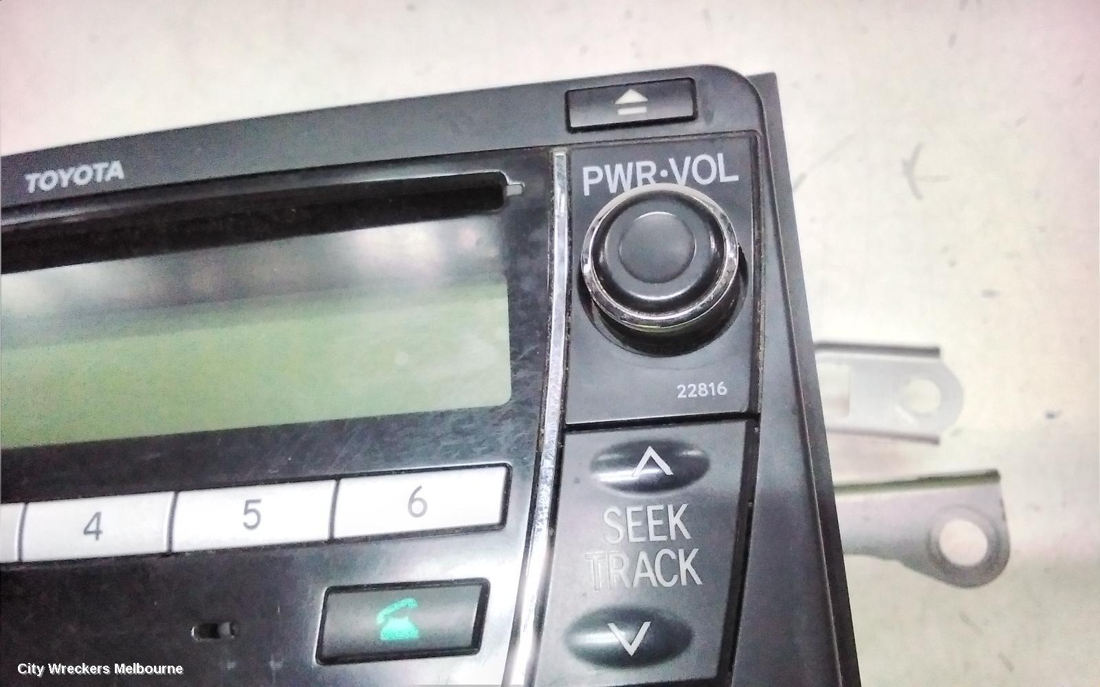 TOYOTA RAV4 RADIO/CD/DVD/SAT/TV, SINGLE DISC CD PLAYER (P/N ON FACE 22816), ACA33, 11/2005 - 11/2012