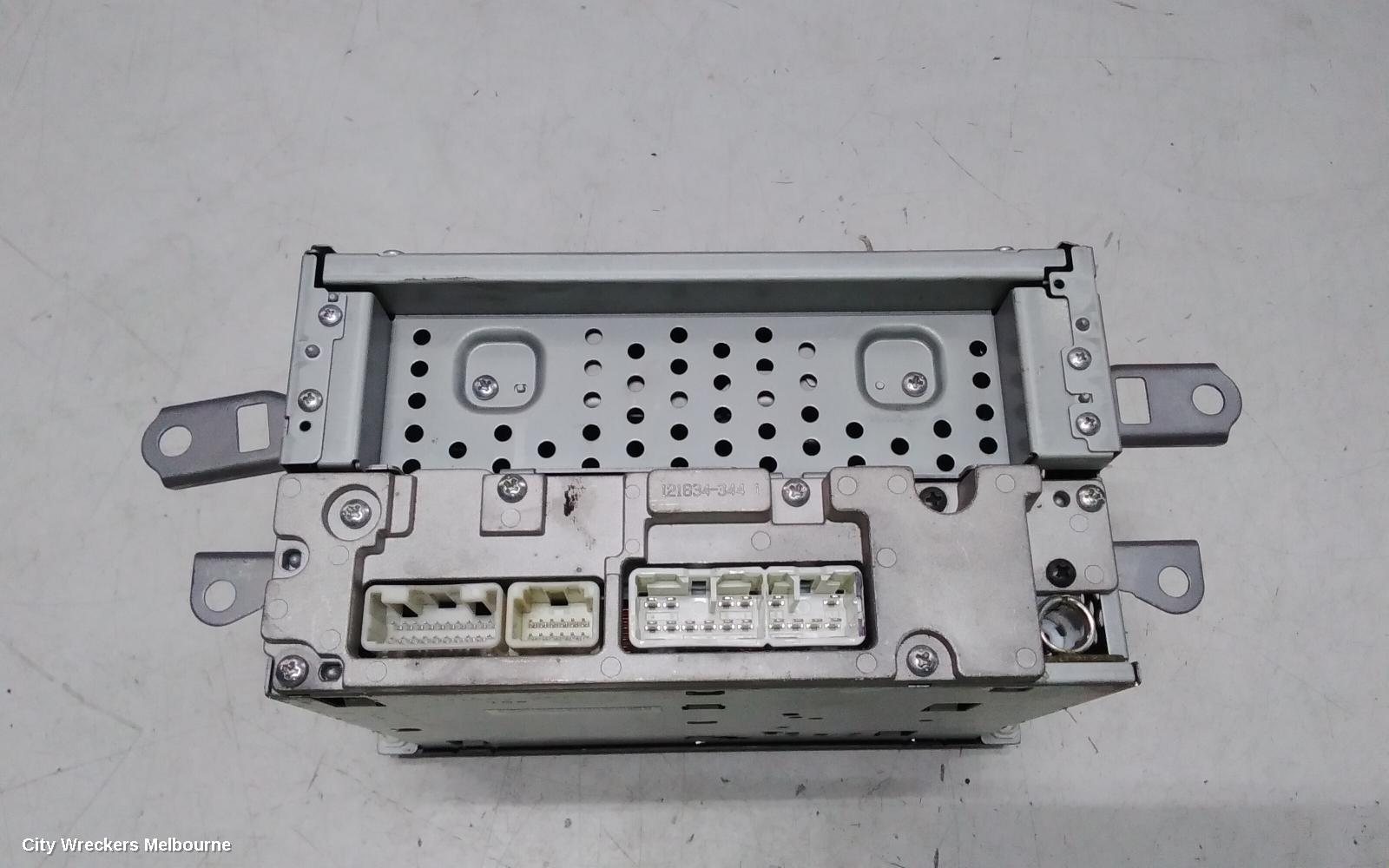 TOYOTA RAV4 RADIO/CD/DVD/SAT/TV, SINGLE DISC CD PLAYER (P/N ON FACE 22816), ACA33, 11/2005 - 11/2012