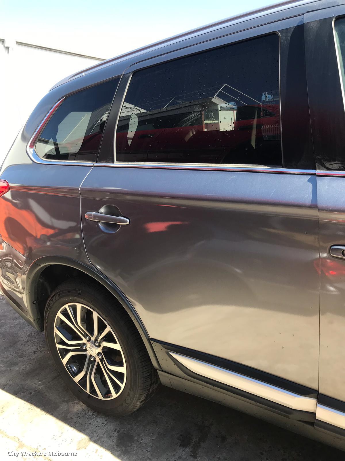 MITSUBISHI OUTLANDER LEFT REAR DOOR/SLIDING, ZK-ZL, NON PHEV TYPE, 04/2015 - 07/2021