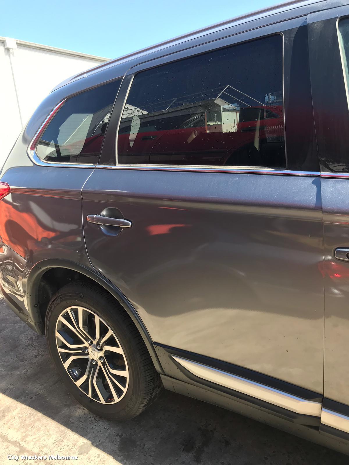 MITSUBISHI OUTLANDER LEFT REAR DOOR/SLIDING, ZK-ZL, NON PHEV TYPE, 04/2015 - 07/2021