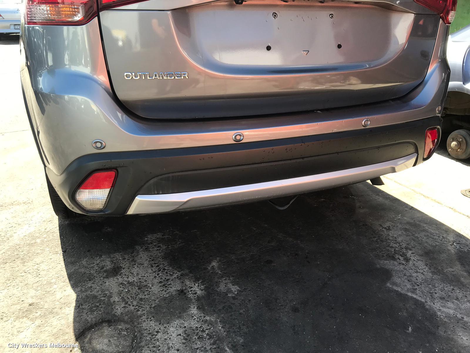 MITSUBISHI OUTLANDER LEFT REAR DOOR/SLIDING, ZK-ZL, NON PHEV TYPE, 04/2015 - 07/2021