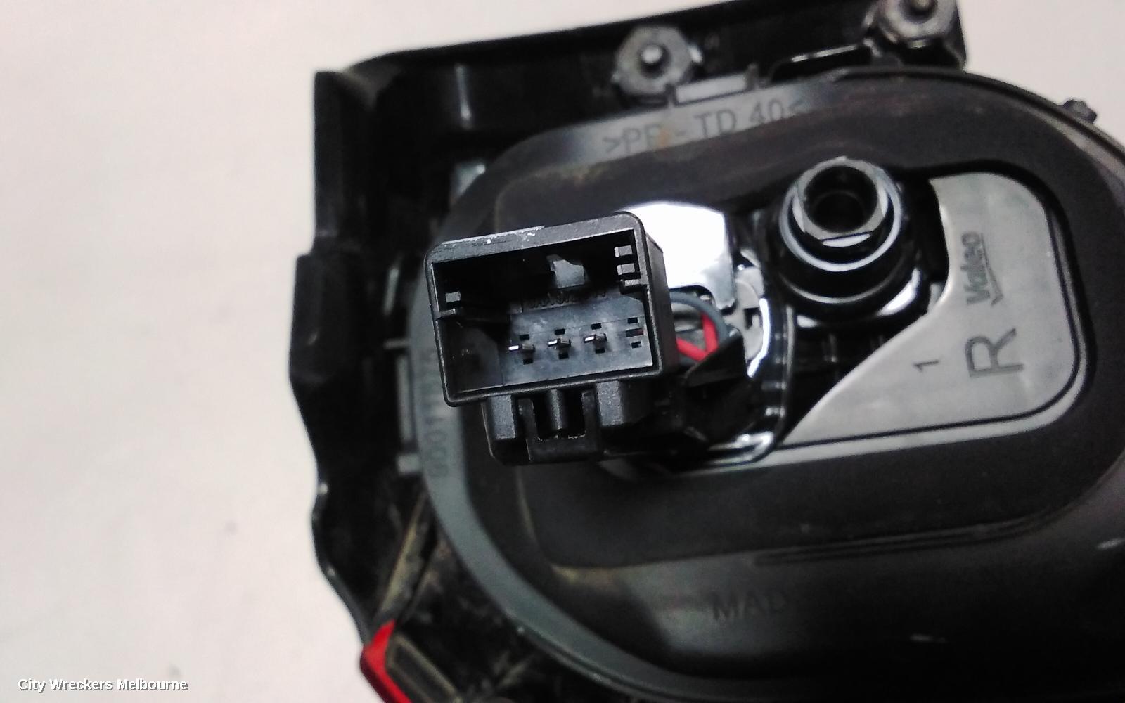 VOLKSWAGEN GOLF RIGHT TAILLIGHT, GEN 7, HATCH, STANDARD, NON LED TYPE, 03/2013 - 03/2017
