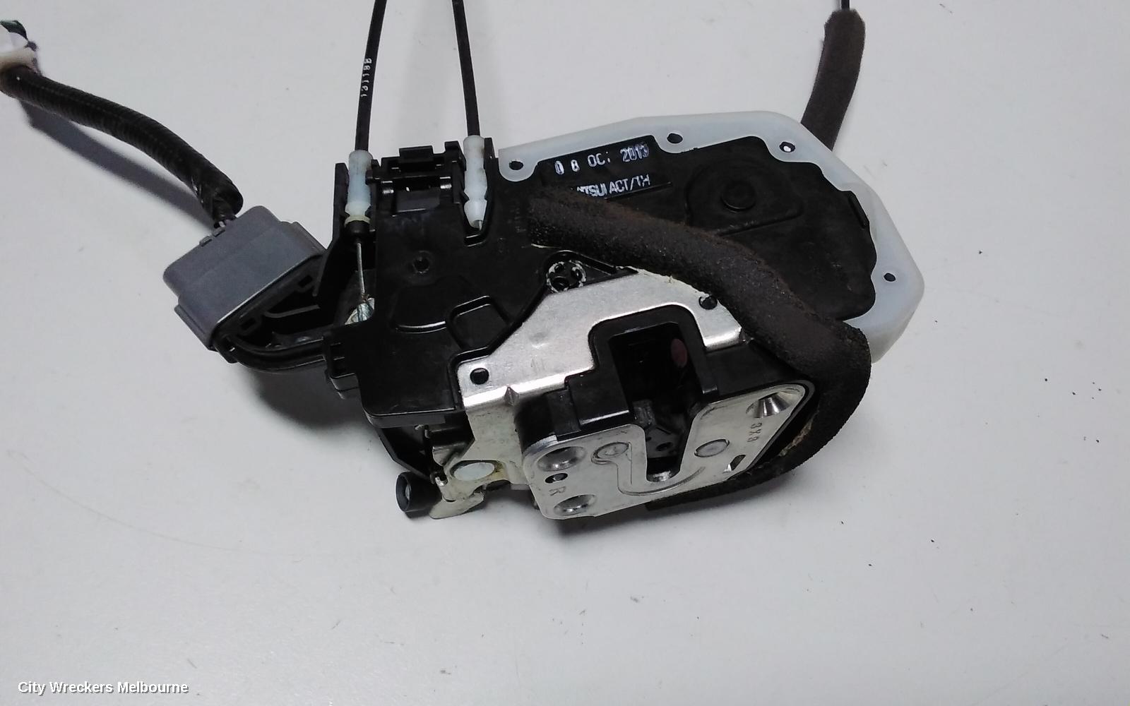 NISSAN PULSAR DOOR/BOOT/GATE LOCK, RIGHT FRONT DOOR LOCK, B17, SEDAN, 12/2012 - 12/2017