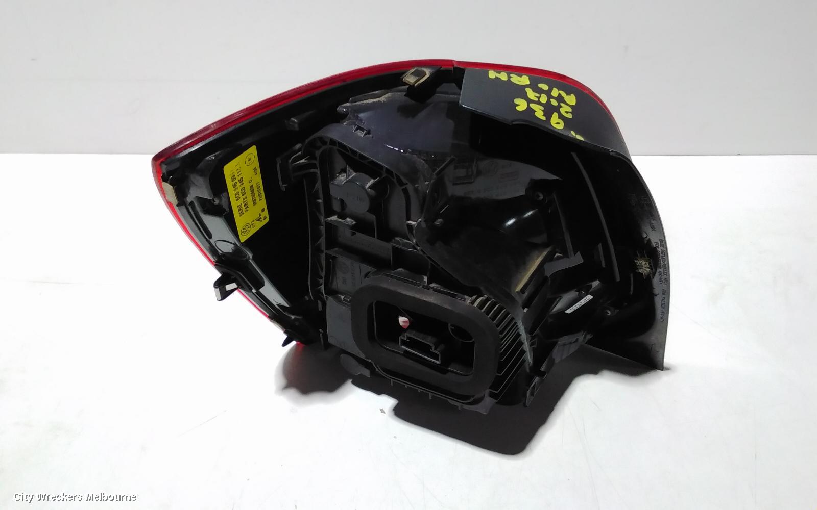 VOLKSWAGEN POLO LEFT TAILLIGHT, 6R, COMFORTLINE/TRENDLINE, RED INSERT TYPE, 05/2014 - 09/2017