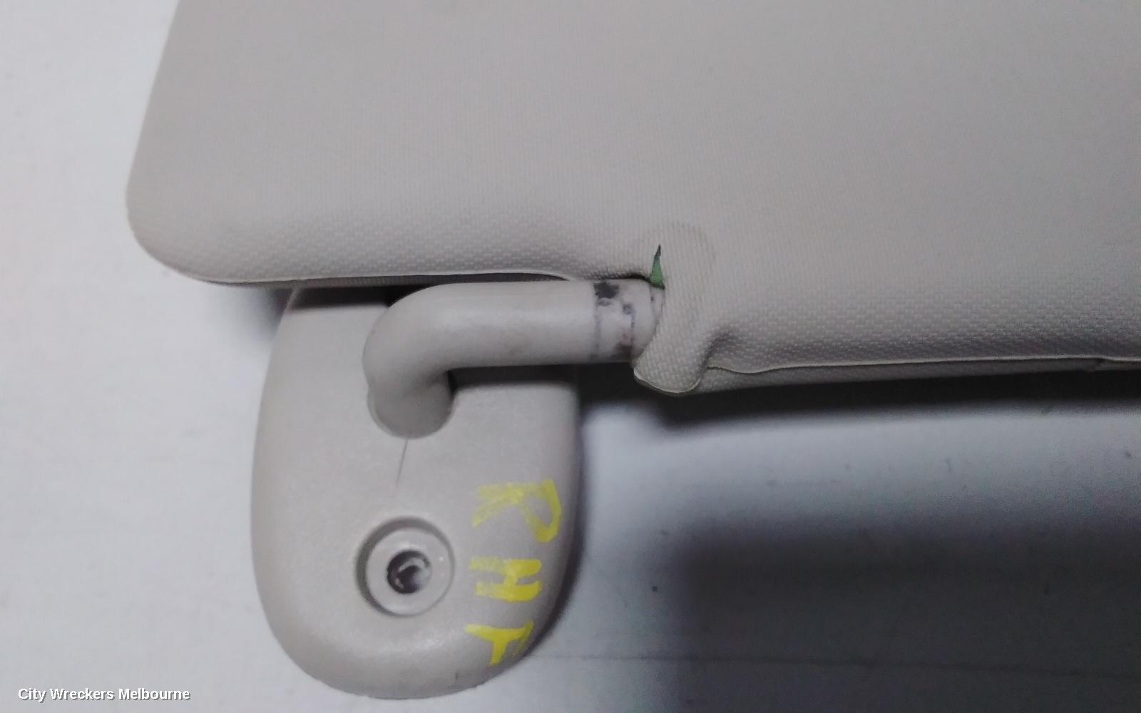 HOLDEN COLORADO SUNVISOR, RG 7, RH SIDE, 12/2012 - 06/2016
