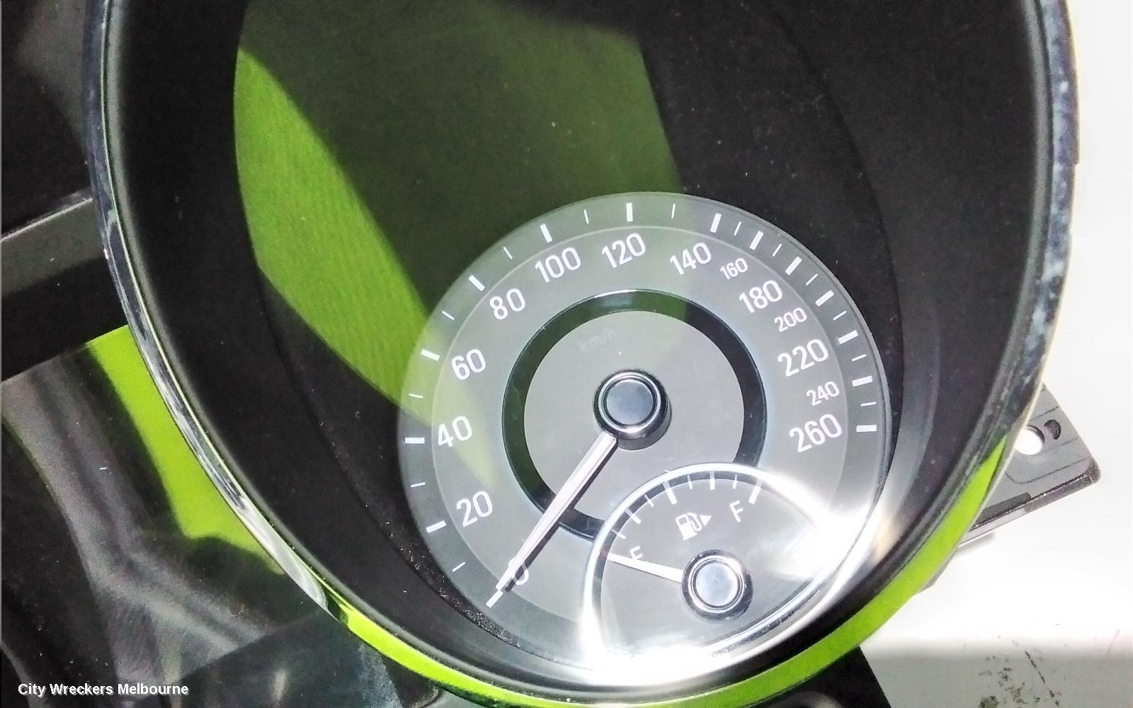 HOLDEN COMMODORE INSTRUMENT CLUSTER, INSTRUMENT CLUSTER, AUTO T/M TYPE, VF, CALAIS/CALAIS-V, 05/2013 - 12/2017