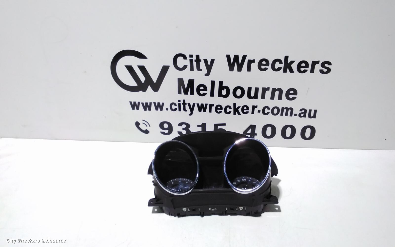 HOLDEN COMMODORE INSTRUMENT CLUSTER, INSTRUMENT CLUSTER, AUTO T/M TYPE, VF, CALAIS/CALAIS-V, 05/2013 - 12/2017