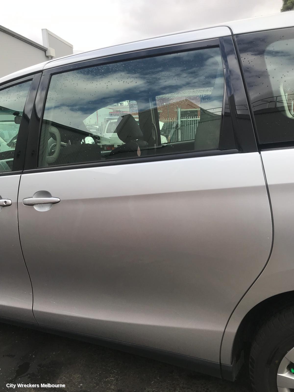 TOYOTA TARAGO REAR GARNISH, TAILGATE GARNISH (CENTRE), ACR50R, 03/2006 - 06/2020