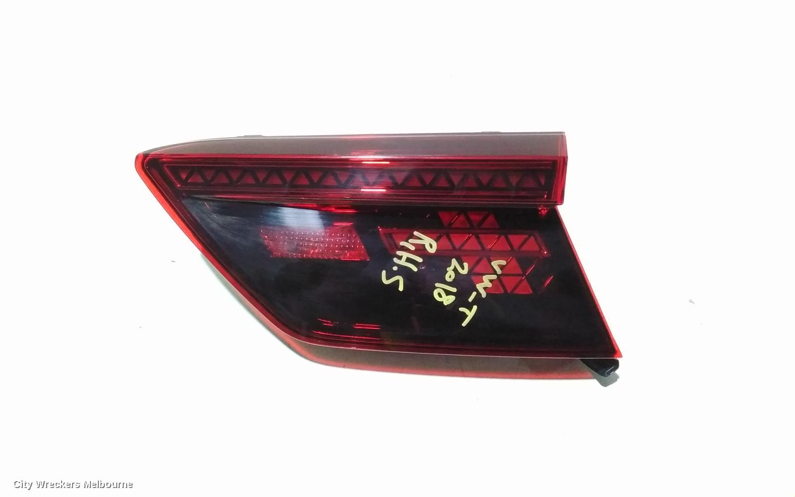 VOLKSWAGEN TIGUAN REAR GARNISH, TAILGATE LAMP (RH SIDE), LED TYPE, STANDARD, 5NA, 06/2016 ONWARDS
