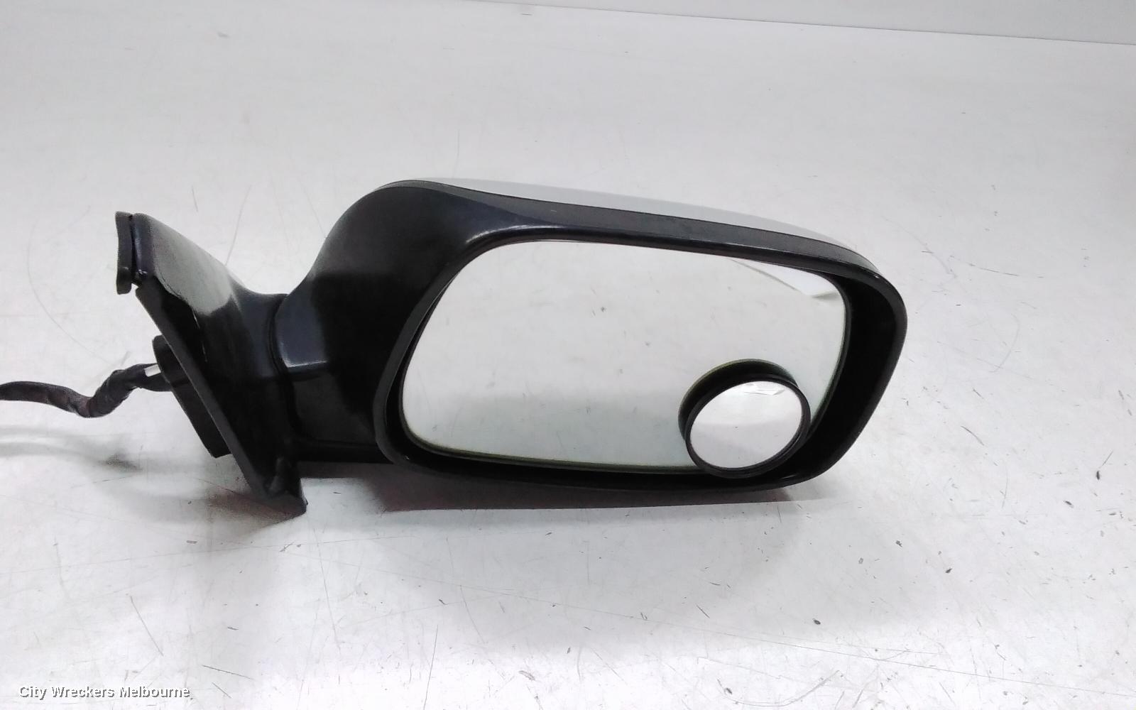 LEXUS IS200/IS300 RIGHT DOOR MIRROR, POWER, RECTANGULAR PLUG TYPE, 08/2001 - 10/2005