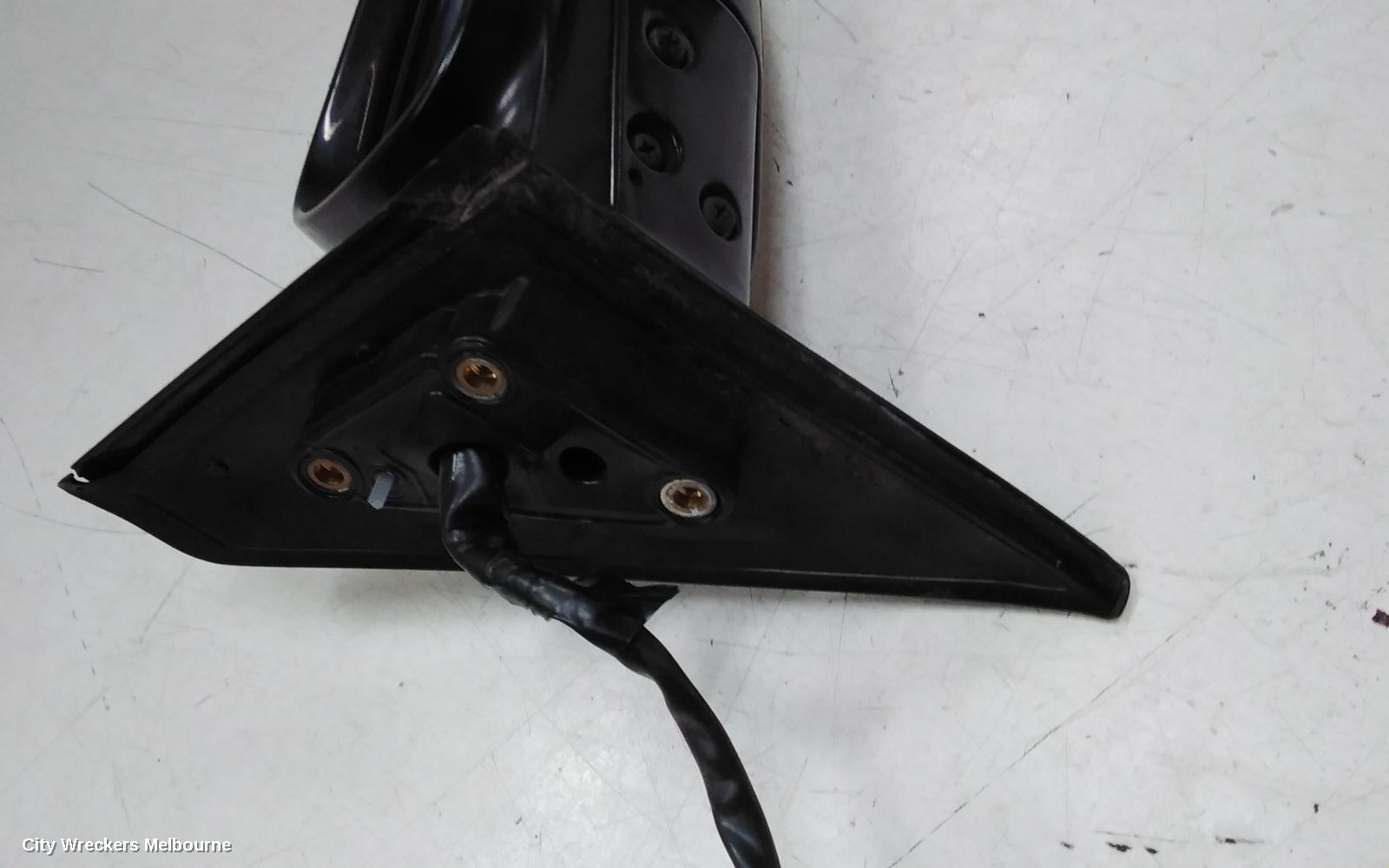 LEXUS IS200/IS300 RIGHT DOOR MIRROR, POWER, RECTANGULAR PLUG TYPE, 08/2001 - 10/2005