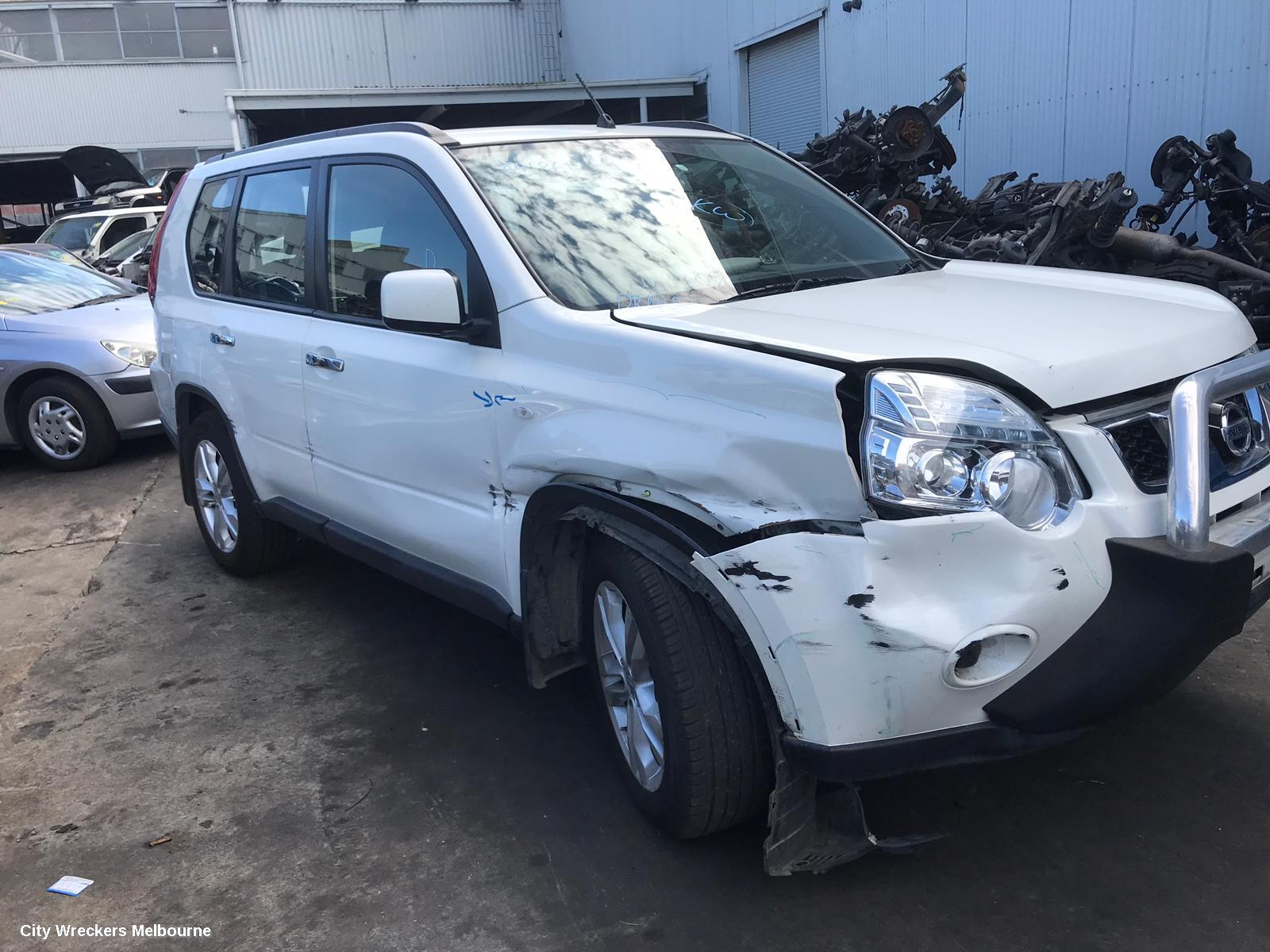 NISSAN XTRAIL RIGHT FRONT WINDOW REG/MOTOR, T31, POWER, 10/2007 - 12/2013