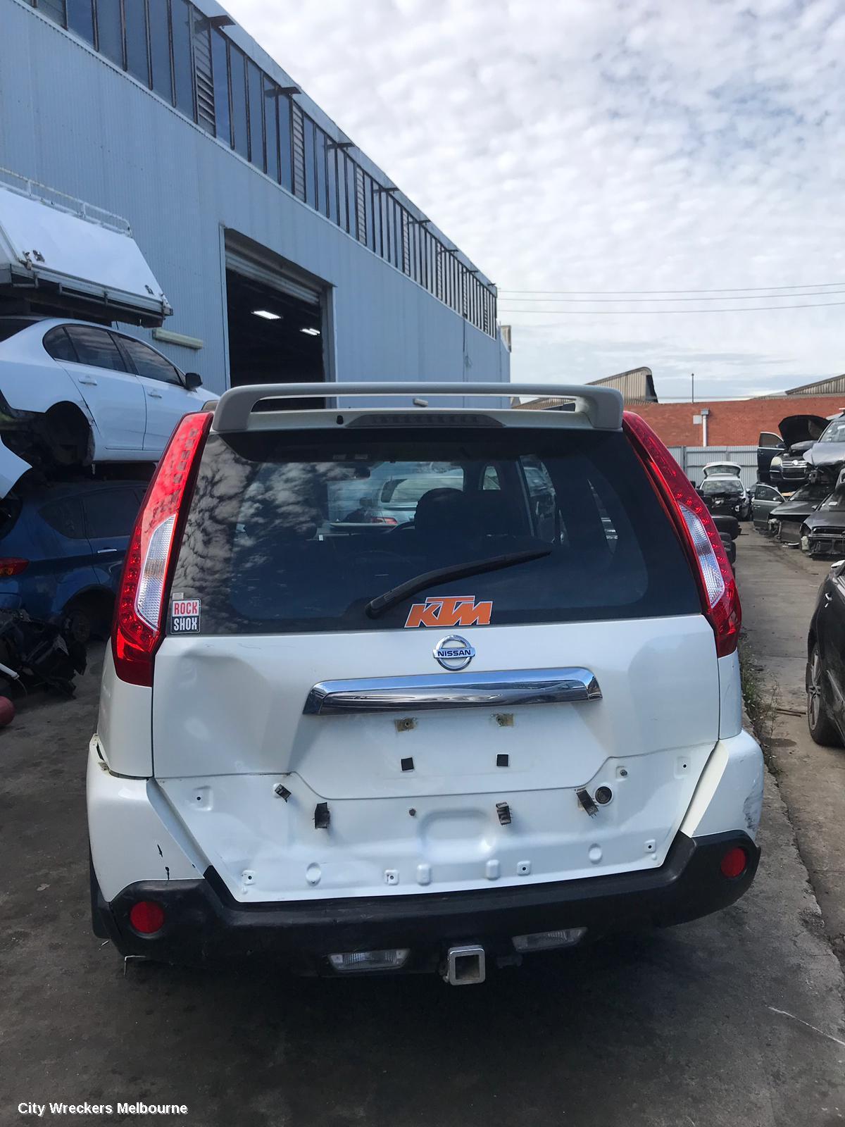 NISSAN XTRAIL RIGHT FRONT WINDOW REG/MOTOR, T31, POWER, 10/2007 - 12/2013