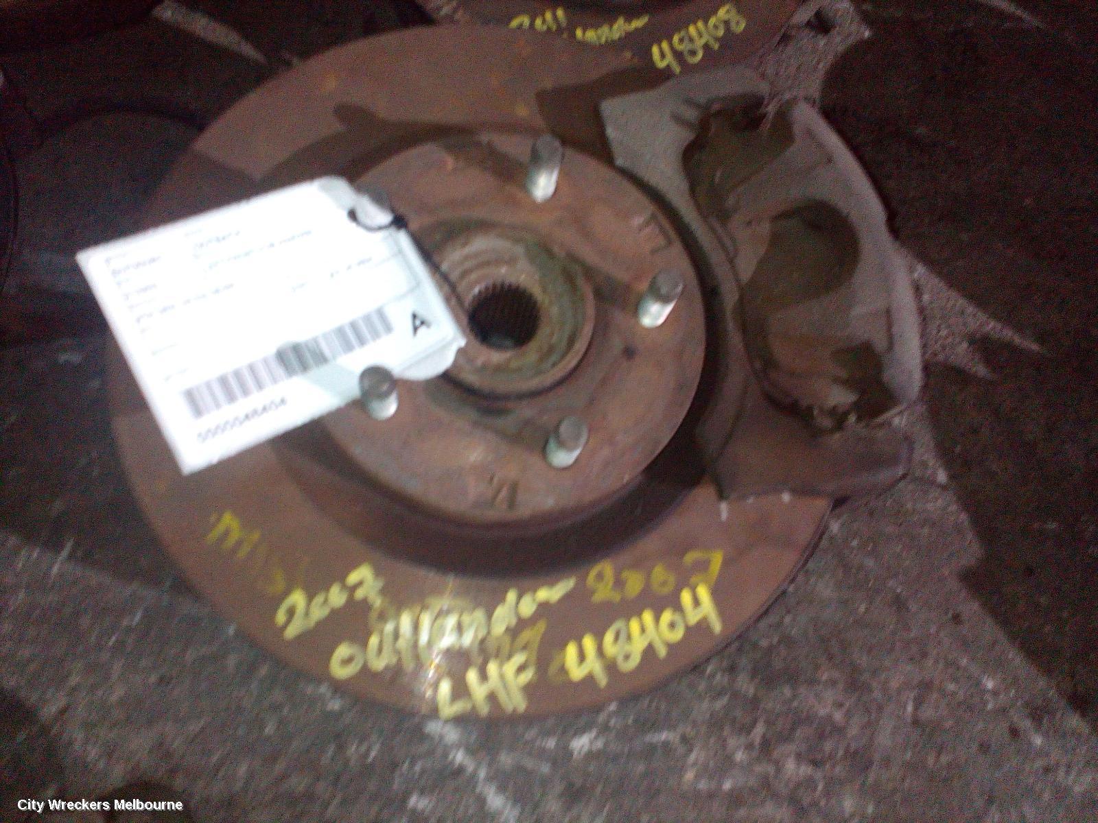 SUBARU OUTBACK LEFT FRONT HUB ASSEMBLY, 4TH GEN, 09/2003 - 08/2009