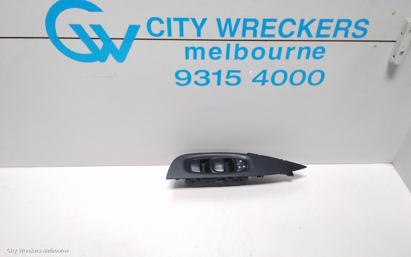 NISSAN QASHQAI PWR DR WIND SWITCH, RH FRONT (MASTER SWITCH), EARLY TYPE (ONLY DRIVERS DOOR AUTO TYPE), J11, 06/2014 - 06/2017