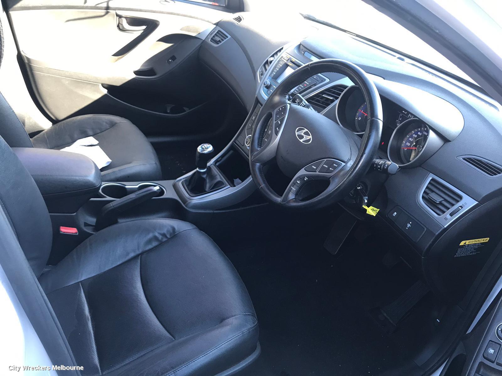 HYUNDAI ELANTRA DOOR HANDLE, OUTER, RH REAR, MD, 03/2011 - 11/2015