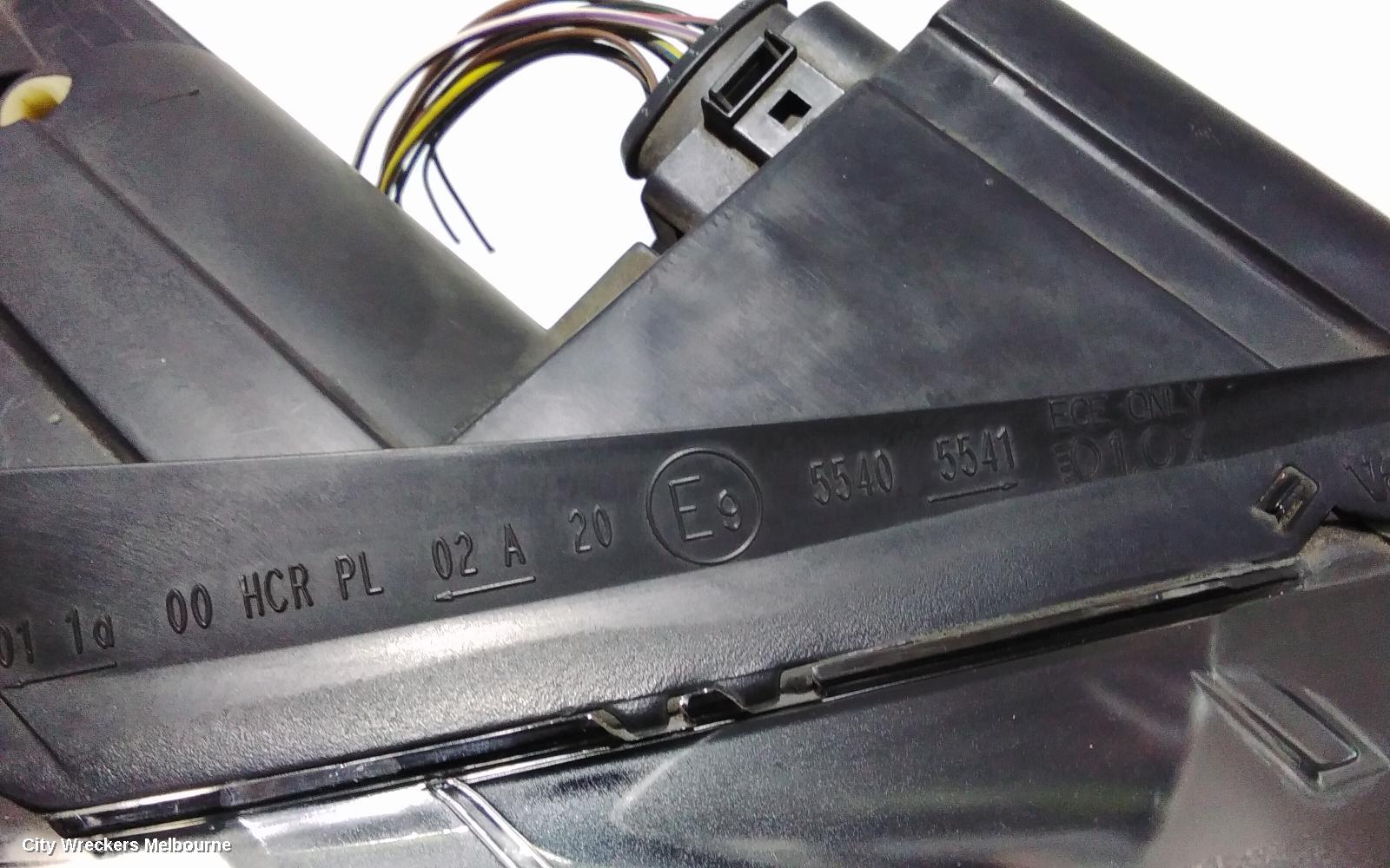 VOLKSWAGEN EOS RIGHT HEADLAMP, 1F, HALOGEN TYPE, 02/2007 - 04/2011
