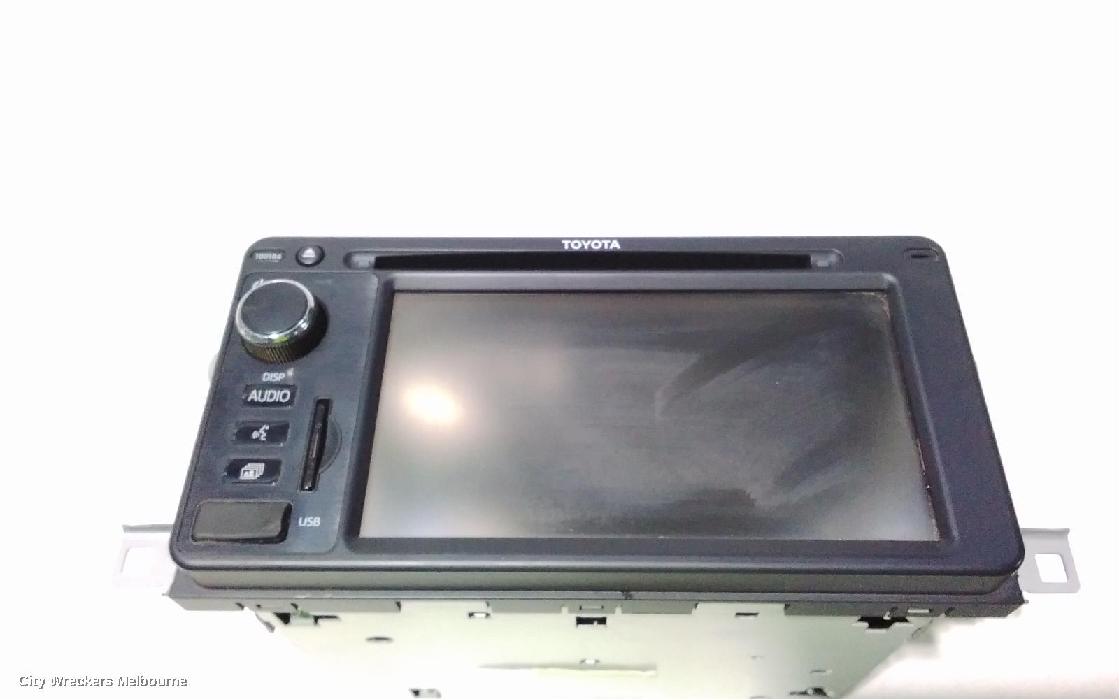 TOYOTA COROLLA RADIO/CD/DVD/SAT/TV, SINGLE DISC CD PLAYER (P/N ON FACE 100184), ZRE182R, HATCH, 10/2012 - 03/2015