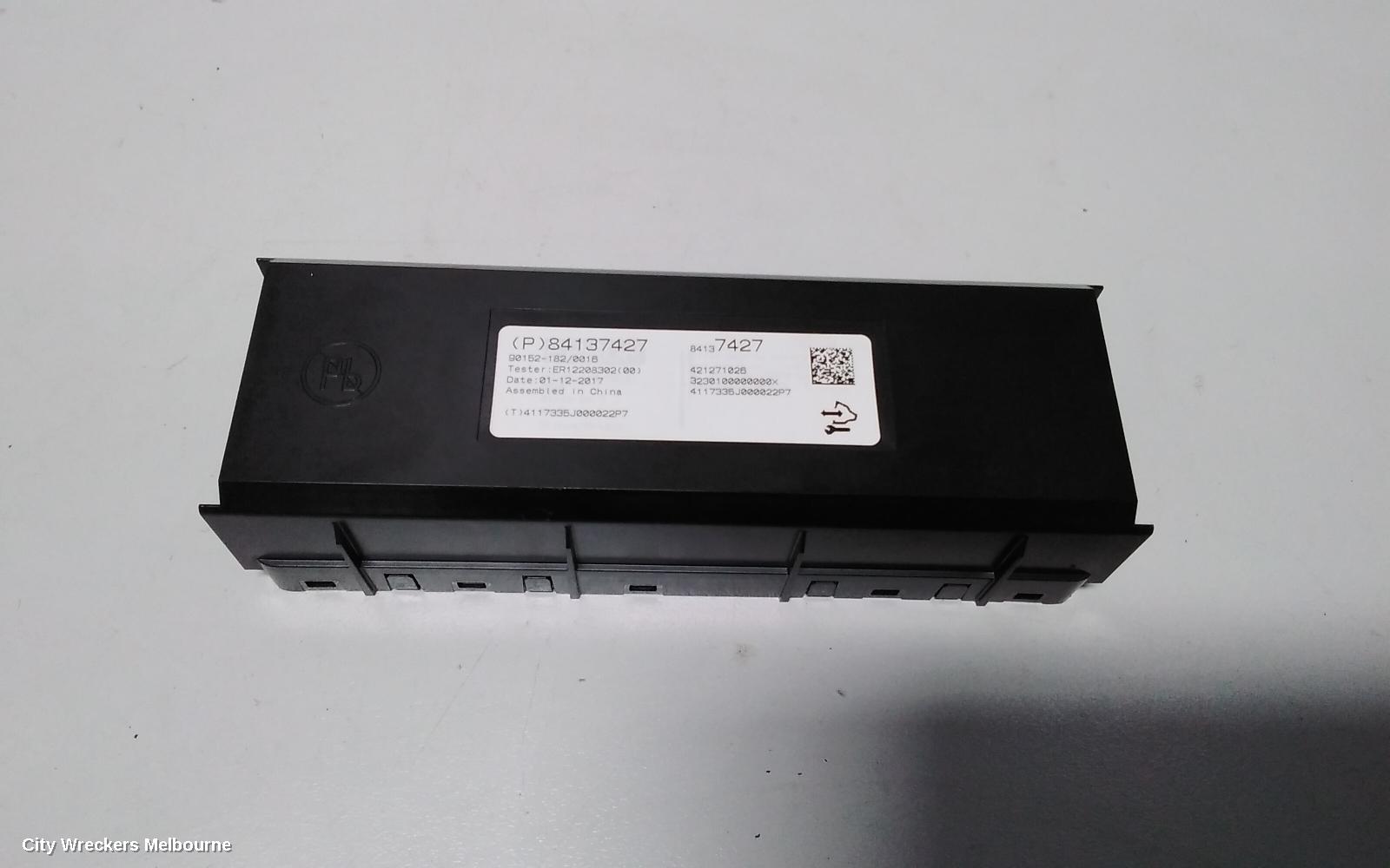 HOLDEN COMMODORE RADIO/CD/DVD/SAT/TV, DISPLAY SCREEN, 7IN NON SAT NAV TYPE, ZB, 10/2017 - 12/2020