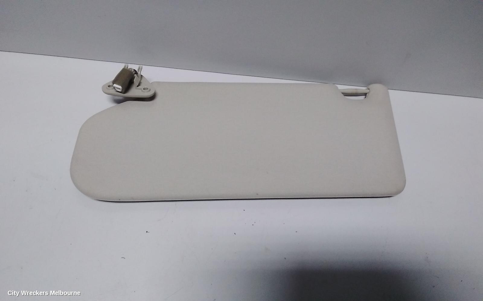 MITSUBISHI OUTLANDER SUNVISOR, ZJ, RH SIDE, 10/2012 - 03/2015