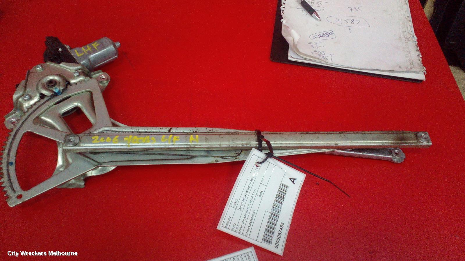 TOYOTA YARIS RIGHT FRONT WINDOW REG/MOTOR, NCP9#, 3DR/5DR HATCH, 10/2005 - 07/2011