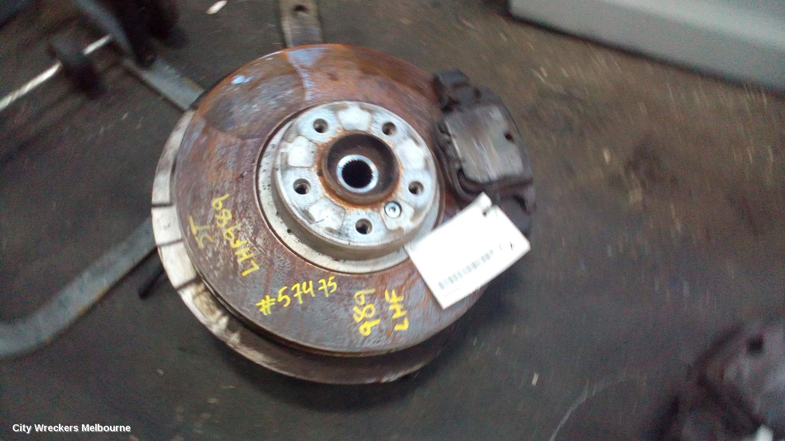 BMW X5 LEFT FRONT HUB ASSEMBLY, E70, 12/2006 - 08/2013