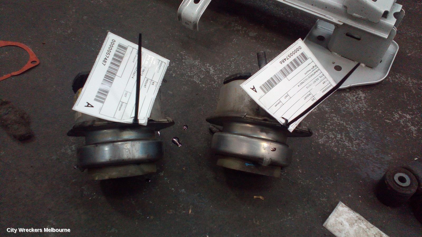 BMW X5 MOUNT, TRANSMISSION MOUNT, E70, 03/2007 - 08/2013