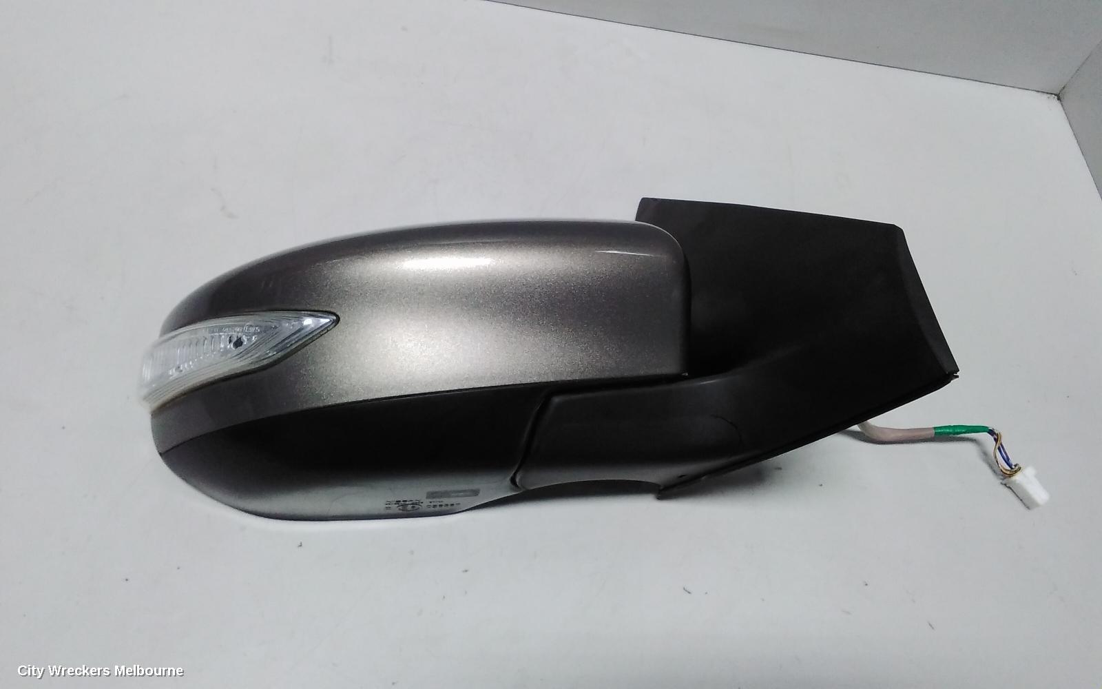 NISSAN PULSAR RIGHT DOOR MIRROR, B17, SEDAN, MANUAL FOLD TYPE, 12/2012 - 12/2017
