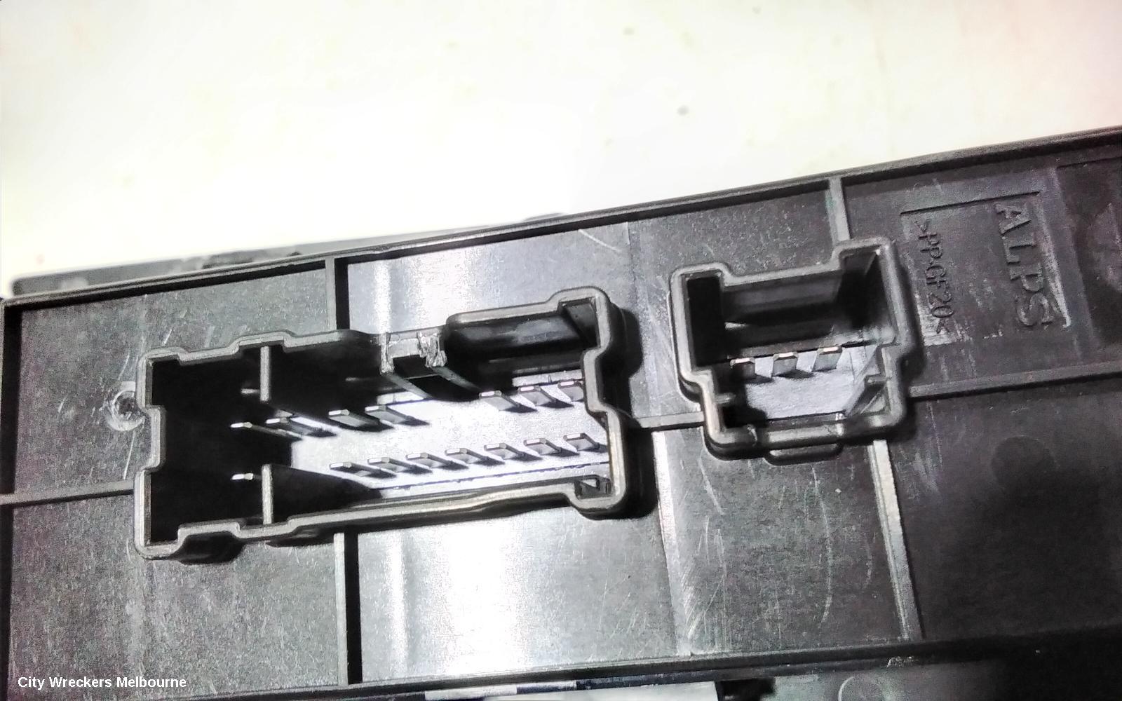 NISSAN PULSAR PWR DR WIND SWITCH, RH FRONT (MASTER SWITCH), SEDAN, B17, 12/2012 - 12/2017