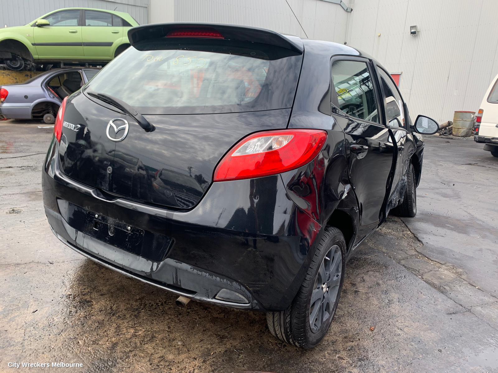 MAZDA 2 LEFT TAILLIGHT, HATCH, DE SERIES, 09/2007 - 09/2014