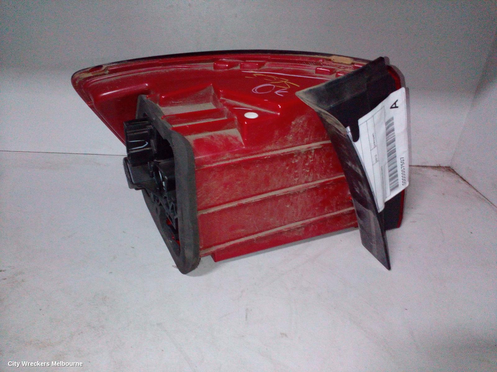 VOLKSWAGEN JETTA RIGHT TAILLIGHT, 1B, 02/2011 - 10/2014