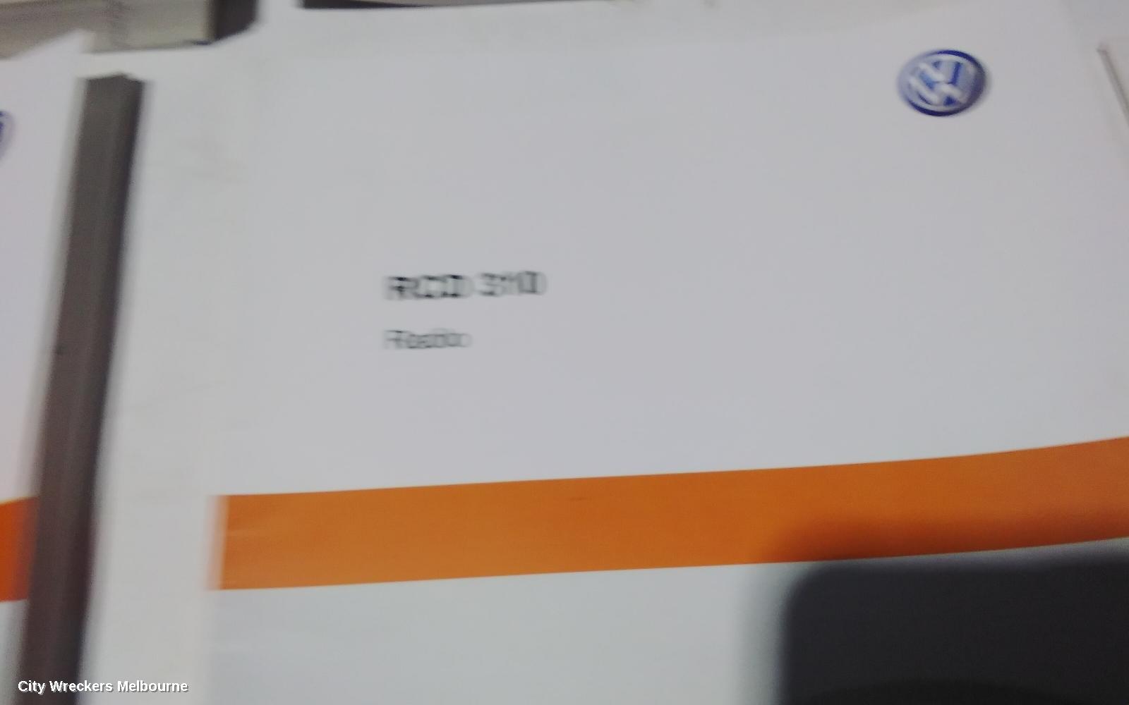 VOLKSWAGEN JETTA OWNERS HANDBOOK, 1B, PETROL, 02/2011 - 12/2017