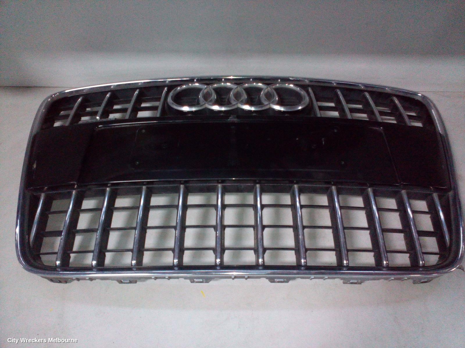 AUDI Q7 GRILLE, BUMPER GRILLE (CENTRE), 4L, 09/2006 - 09/2009