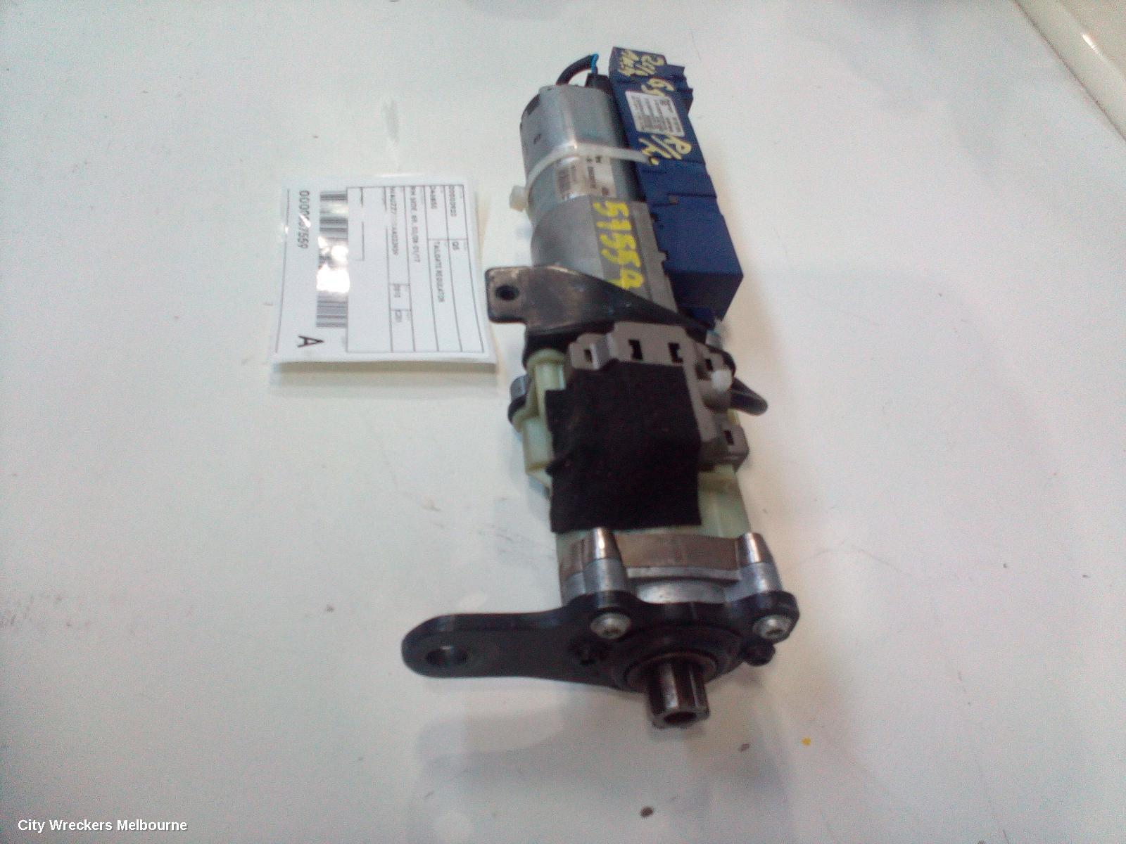 AUDI Q5 TAILGATE REGULATOR, RH SIDE, 8R, 03/2008 - 01/2017