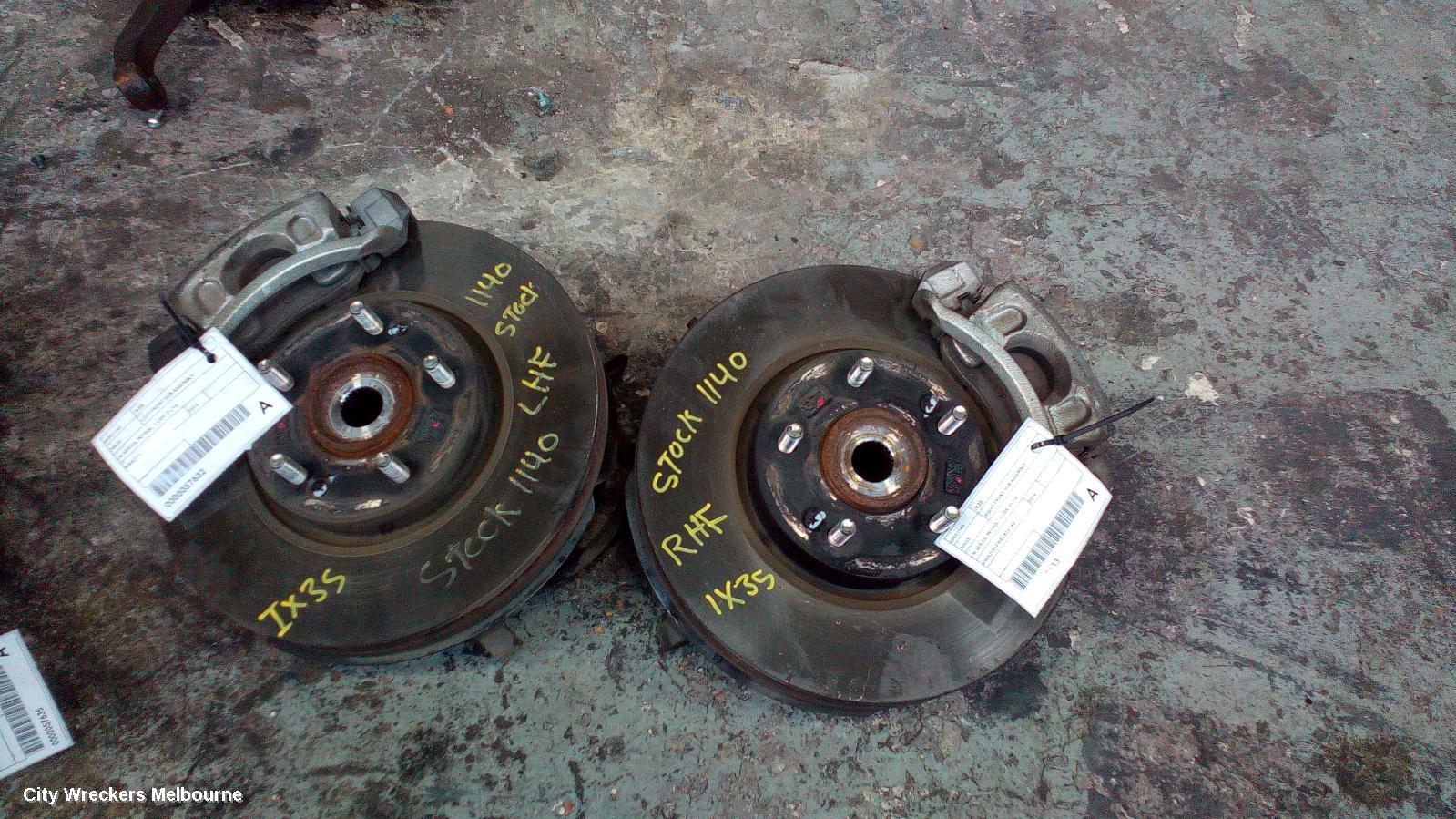 HYUNDAI IX35 LEFT FRONT HUB ASSEMBLY, LM SERIES, 2WD, PETROL, 11/2009 - 01/2016