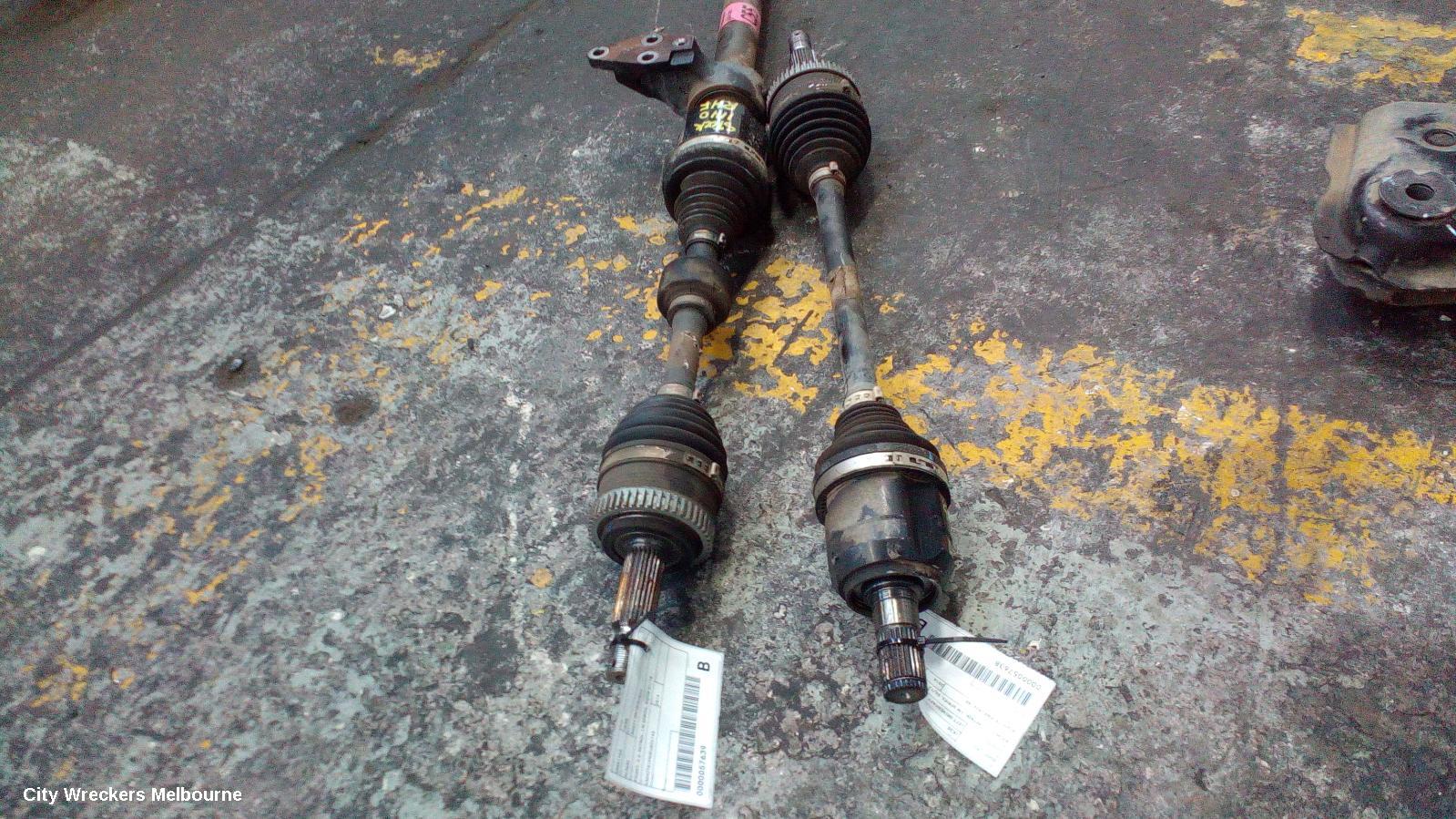 HYUNDAI IX35 RIGHT DRIVESHAFT, FRONT, 2.0, PETROL, LM SERIES, 06/2013 - 01/2016