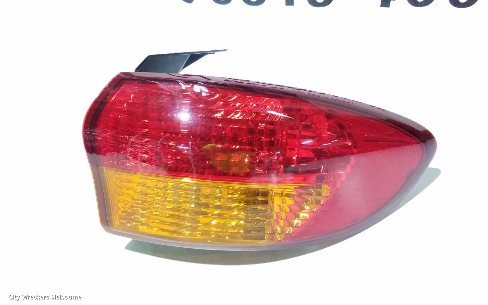 SUBARU TRIBECA RIGHT TAILLIGHT, B9, IN BODY, 10/2006 - 11/2007