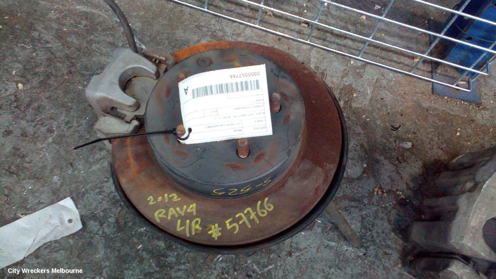 TOYOTA RAV4 LEFT REAR HUB ASSEMBLY, ACA33, 4WD, ABS TYPE, 11/2005 - 11/2012