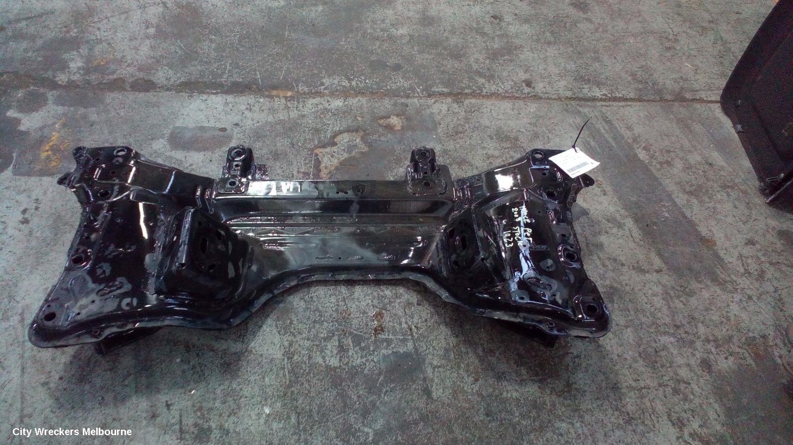 TOYOTA HIACE FRT XMEMBER/CRADLE, TRH/KDH, CROSSMEMBER, SLWB, 03/2005 - 04/2019
